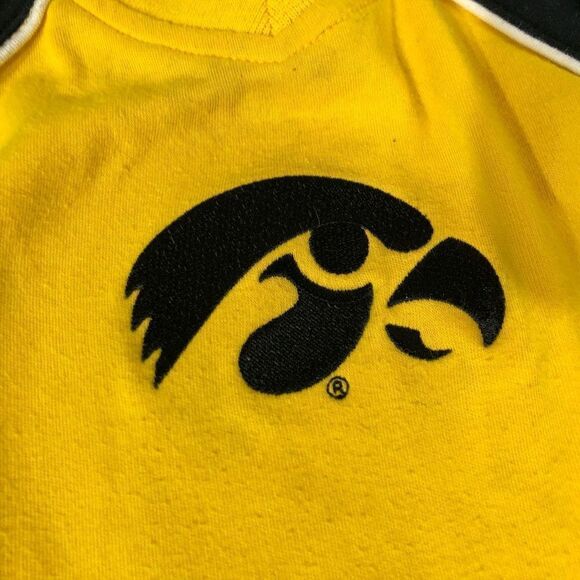 Colosseum Infant's 3/4 and Half-hand Rompers Size 3-6M Set of 2 university of Io - Picture 13 of 14